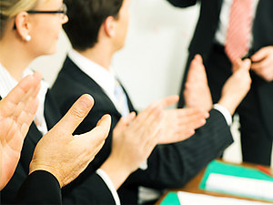 HABILIDADES COMUNICATIVAS EN ORATORIA